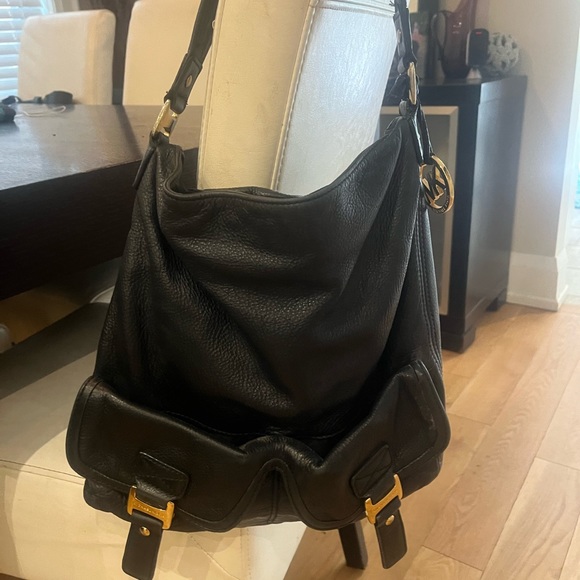 Michael Kors purse - Picture 2 of 3